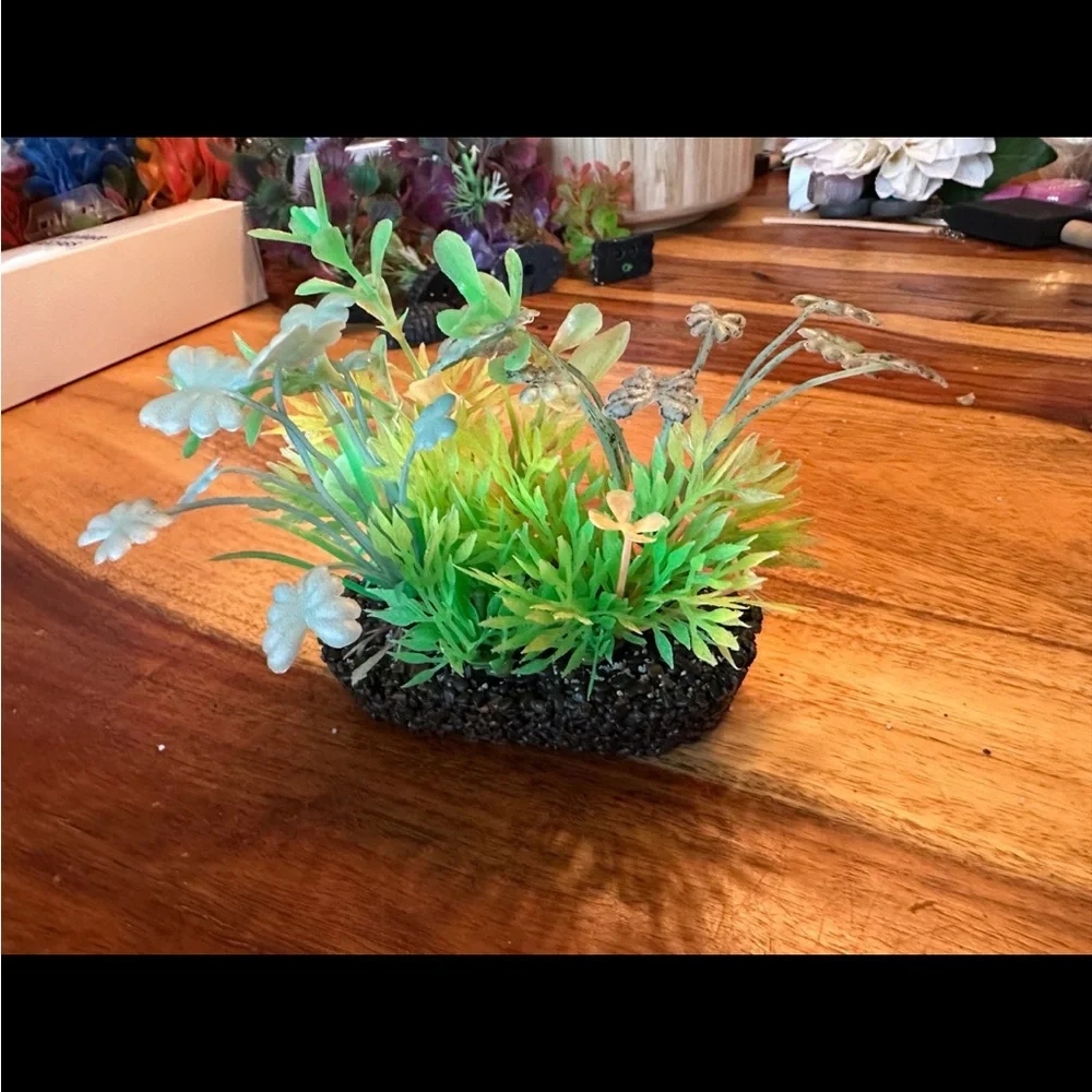 Aquarium Plant Decoration with Green and Orange Accents
